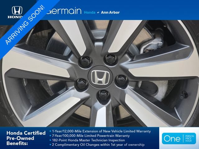 Used 2023 Honda Pilot Touring image 3