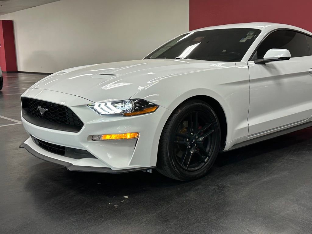 Used 2020 Ford Mustang Premium image 11