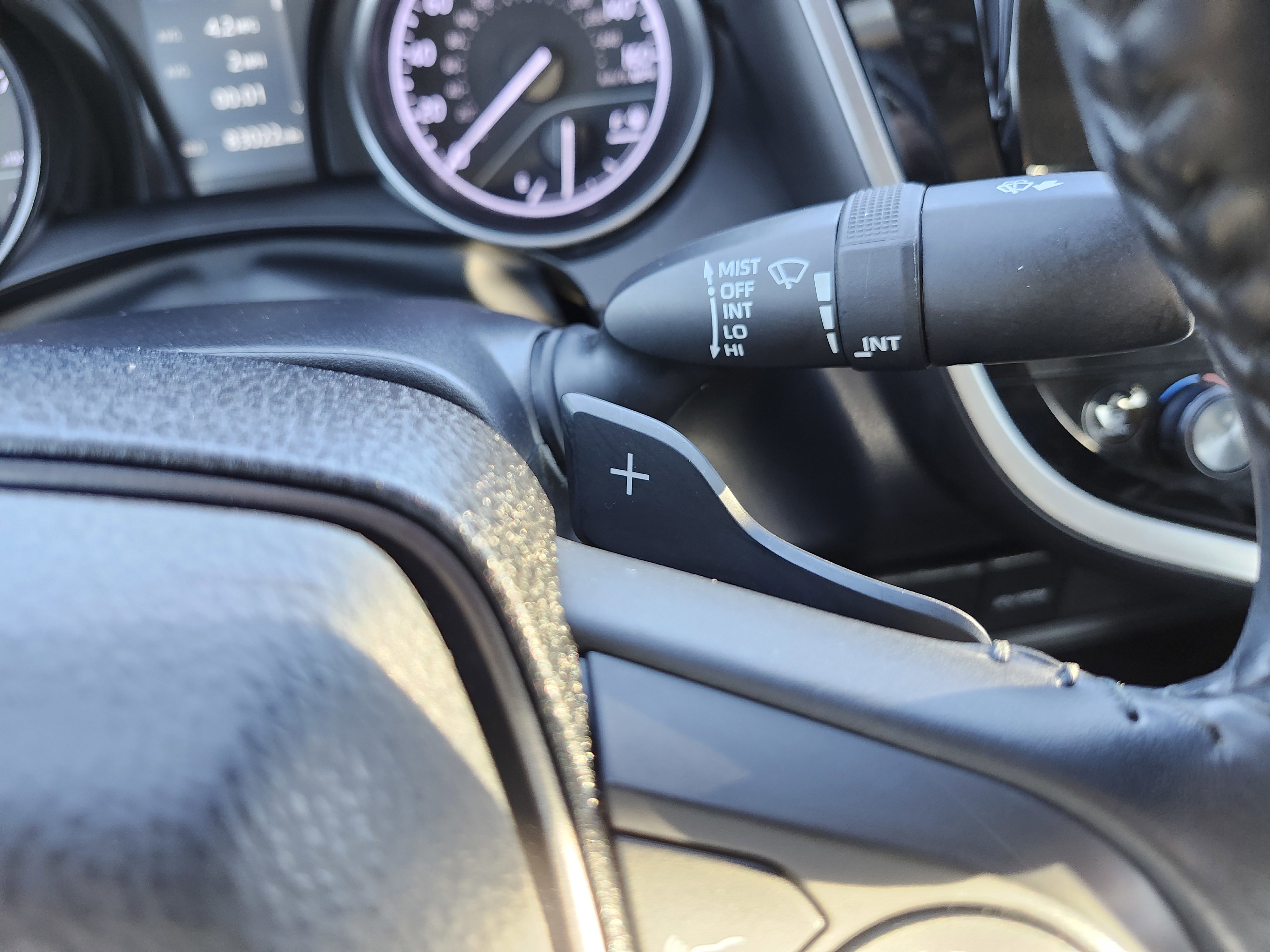 Used 2022 Toyota Camry SE image 9