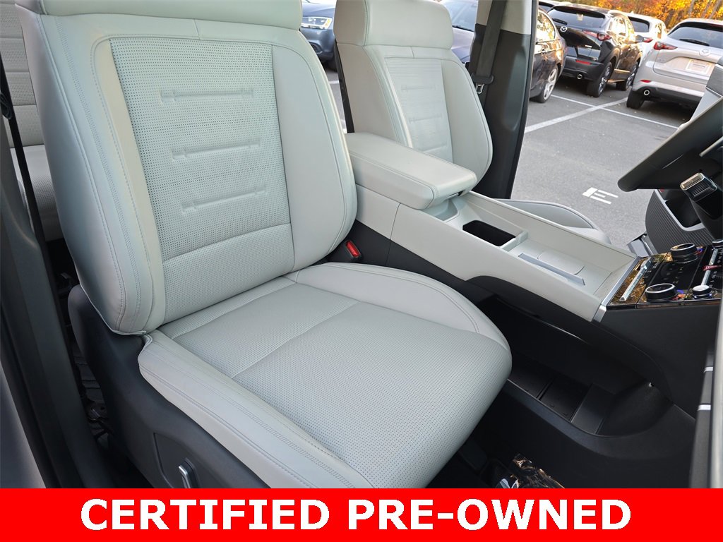 Used 2024 Hyundai Santa Fe Calligraphy image 10