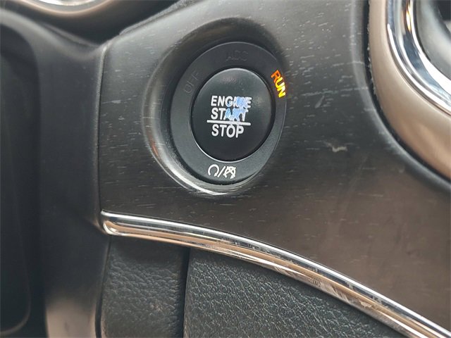 Used 2017 Jeep Grand Cherokee Limited w/ Luxury Group II image 23