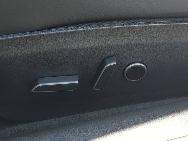 Used 2022 Tesla Model 3 Performance AWD/4WD image 21