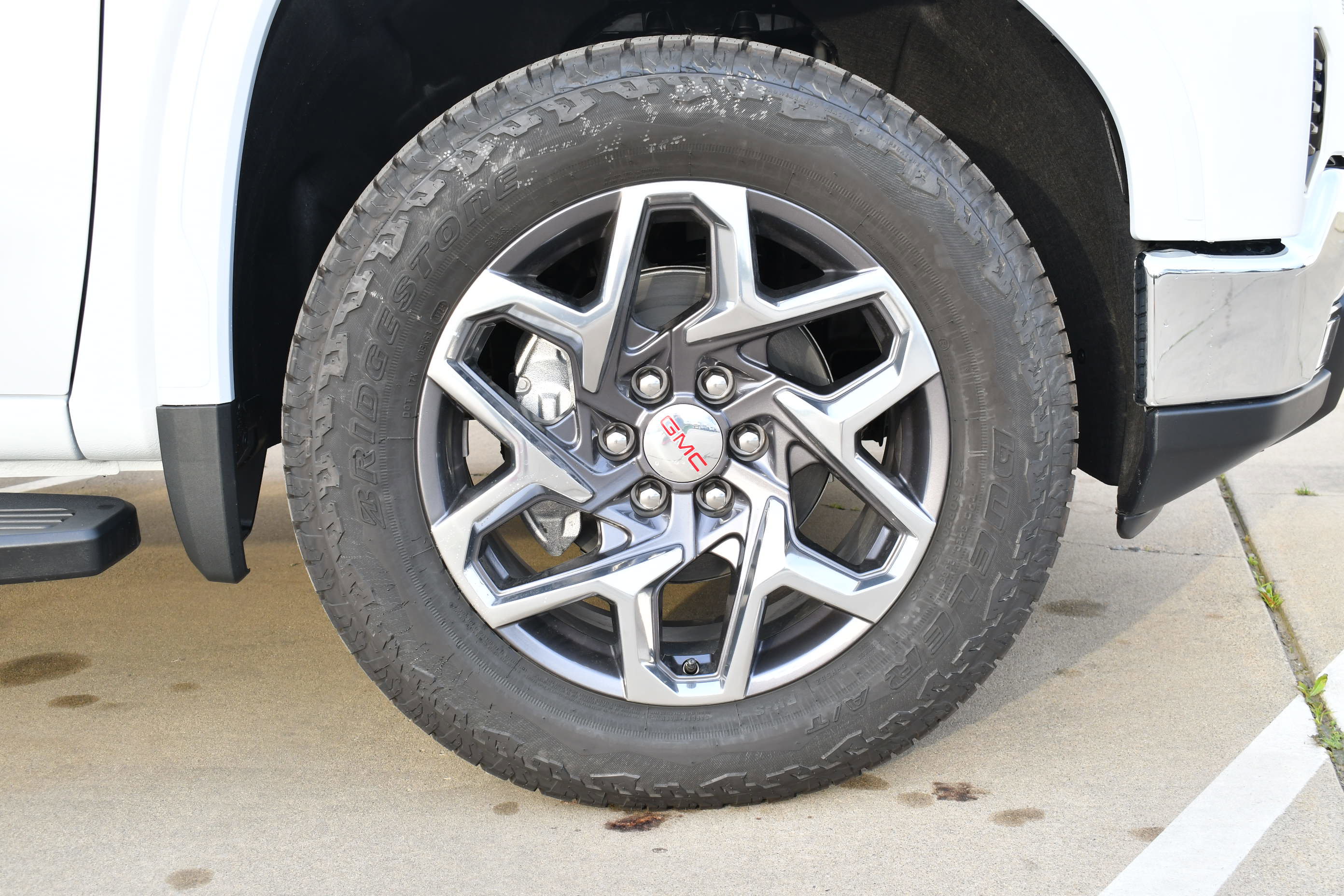 New 2026 GMC Sierra 1500 SLT w/ SLT Premium Plus Package image 12