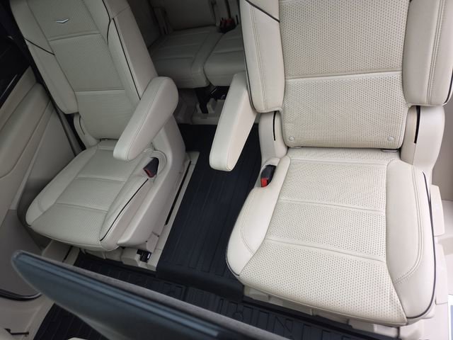 Used 2021 Cadillac Escalade Premium Luxury w/ Driver Assist Tech Package image 35