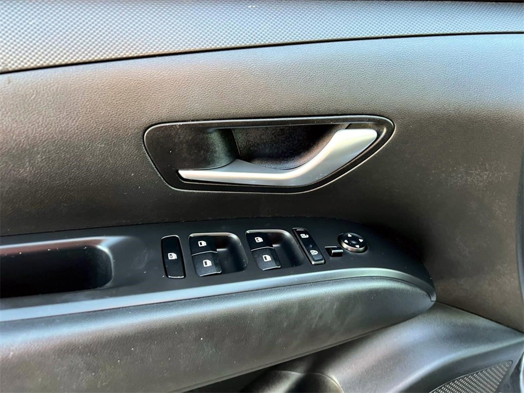 Certified 2023 Hyundai Santa Cruz SE image 16