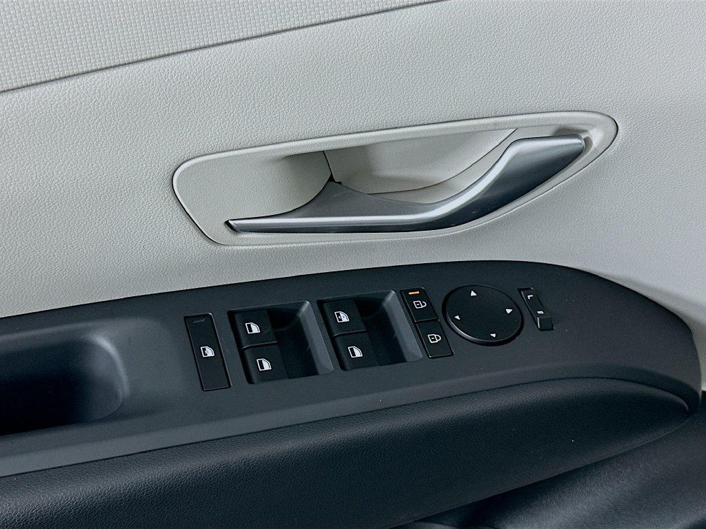 New 2026 Hyundai Tucson SE FWD image 18