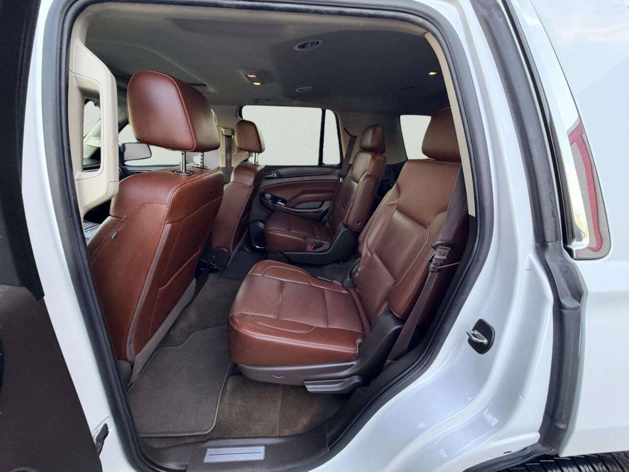 Used 2017 Chevrolet Tahoe Premier AWD/4WD image 30