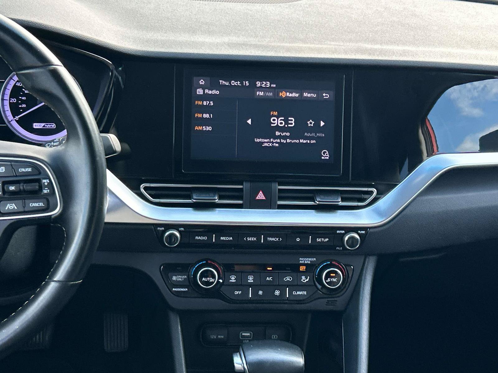 Used 2022 Kia Niro LXS FWD image 15