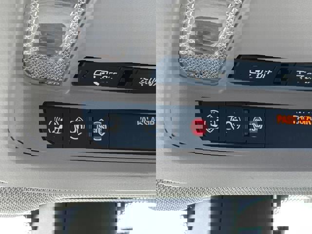 Used 2019 Chevrolet Equinox LT image 23