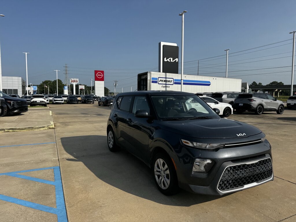 Certified 2022 Kia Soul LX FWD image 8