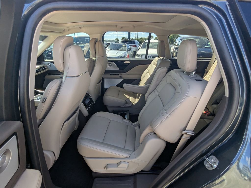 Used 2022 Lincoln Aviator Reserve w/ Equipment Group 201A image 25