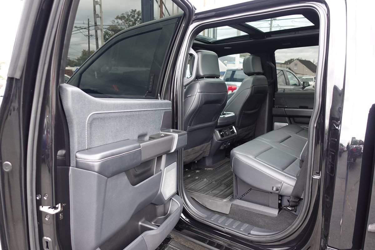 Used 2024 Ford F150 Lariat w/ Equipment Group 502A High AWD/4WD image 20