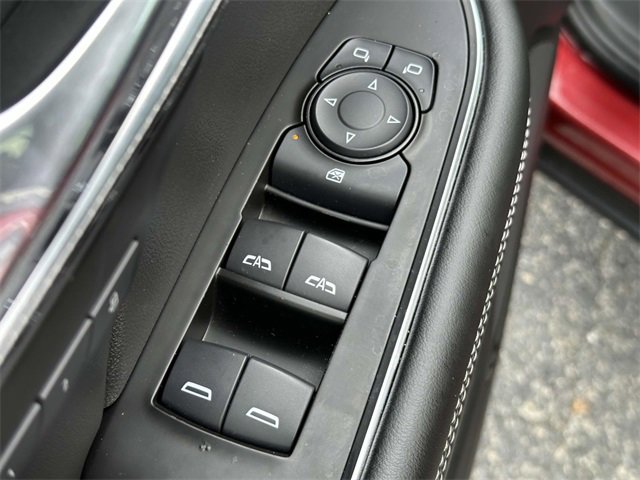 Used 2023 Buick Envision Essence w/ Sport Touring Package image 12