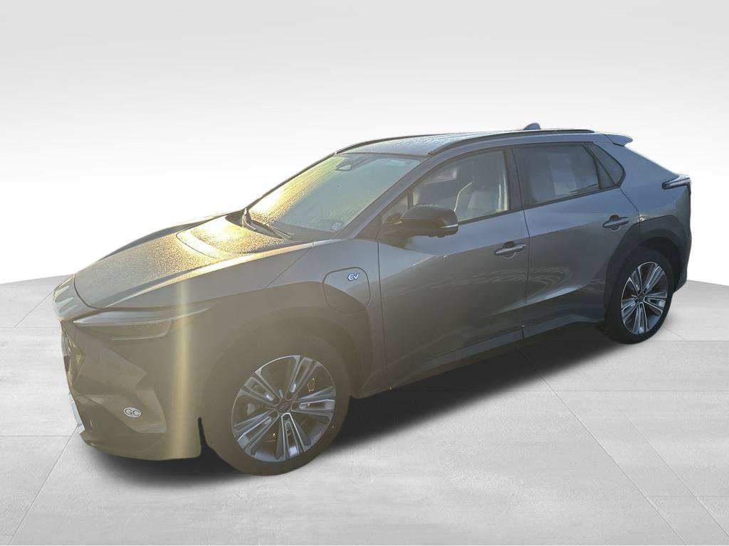 Certified 2023 Subaru Solterra AWD image 2