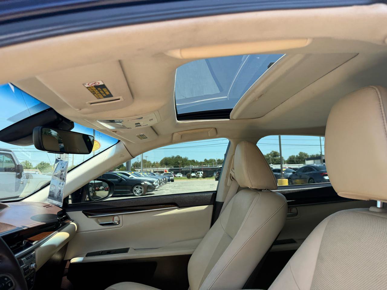 Used 2017 Lexus ES 350 w/ Premium Package FWD image 24