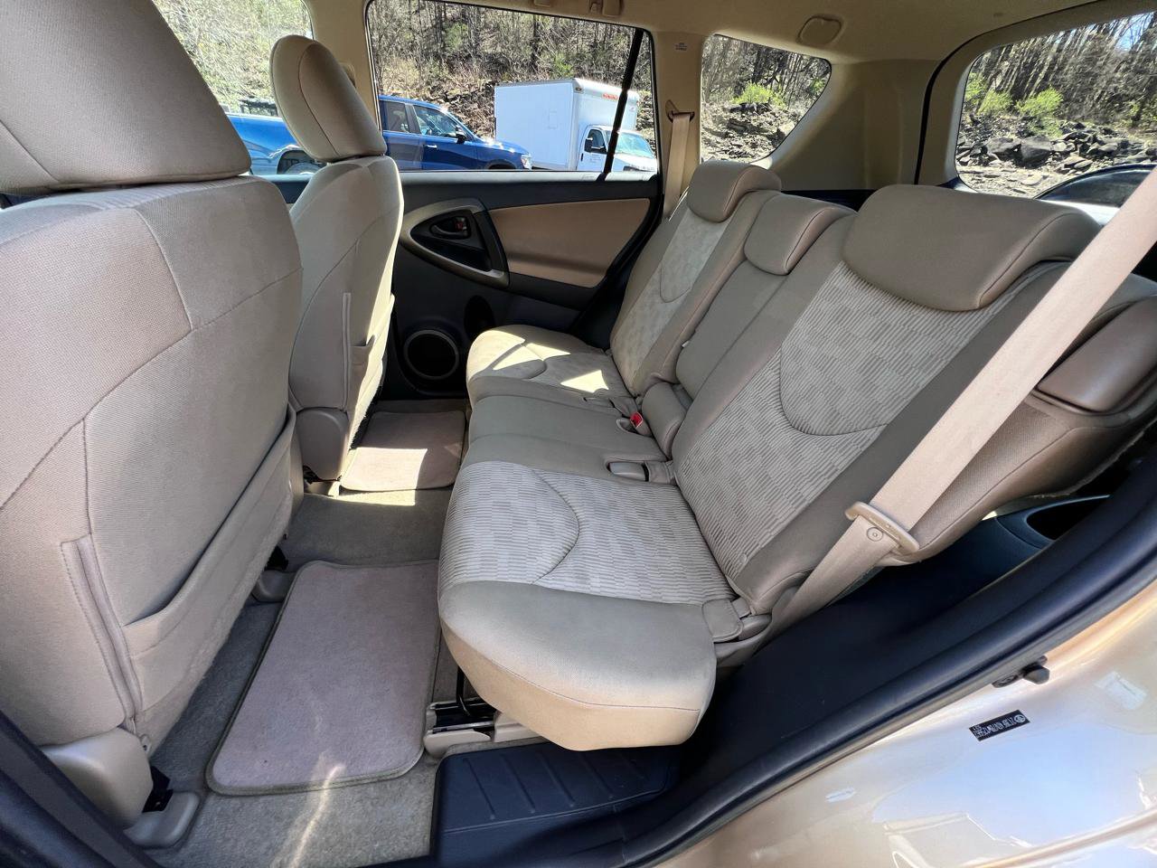 Used 2011 Toyota RAV4 4WD w/ Base L4 Extra Value Pkg image 17