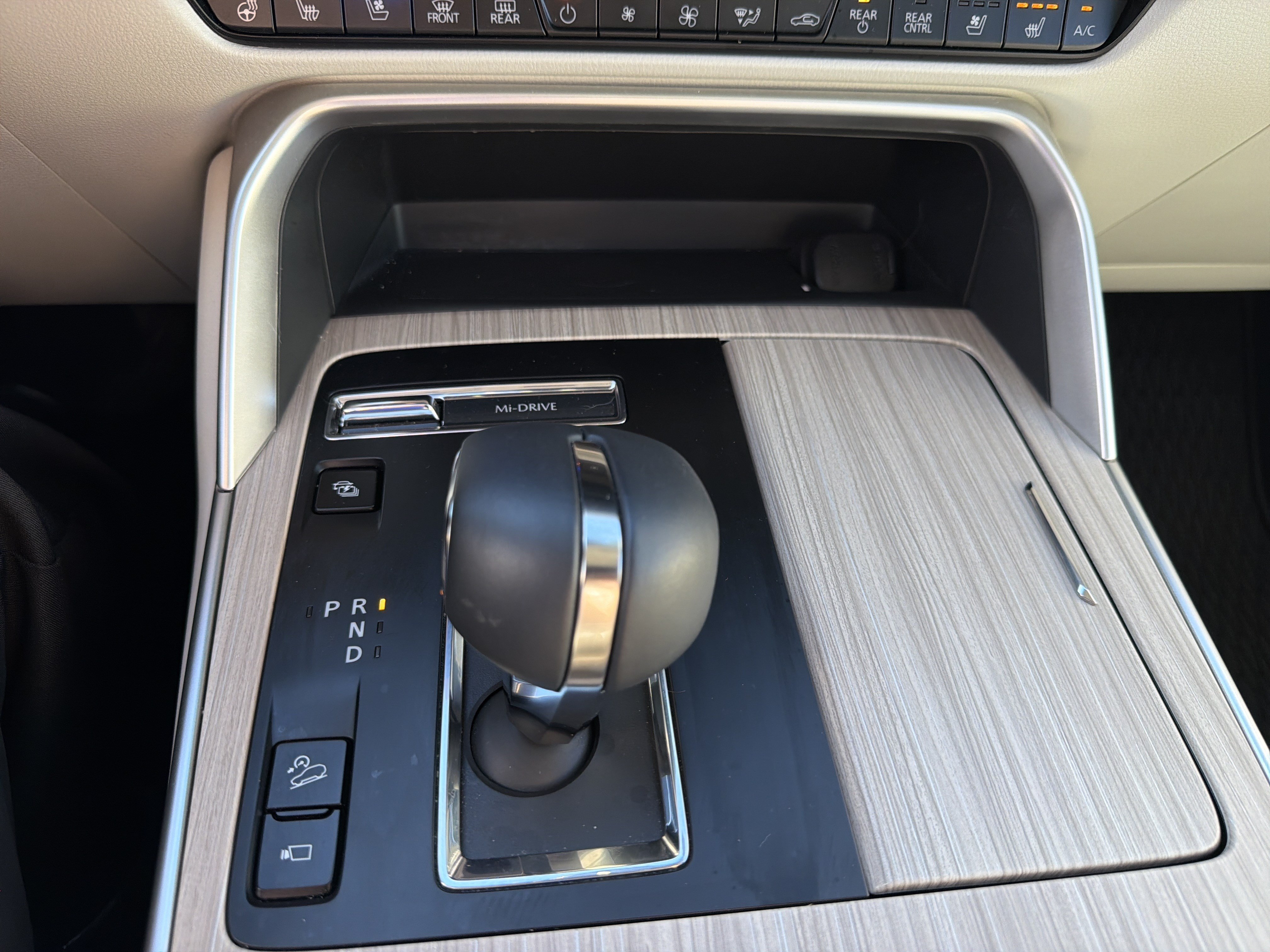 Certified 2026 MAZDA CX-90 Plug-In Hybrid w/ Premium Plus AWD/4WD image 31