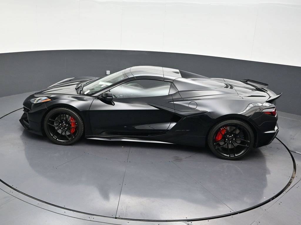 Used 2026 Chevrolet Corvette Z06 RWD image 14