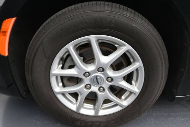 Used 2024 Chrysler Pacifica Touring FWD image 21