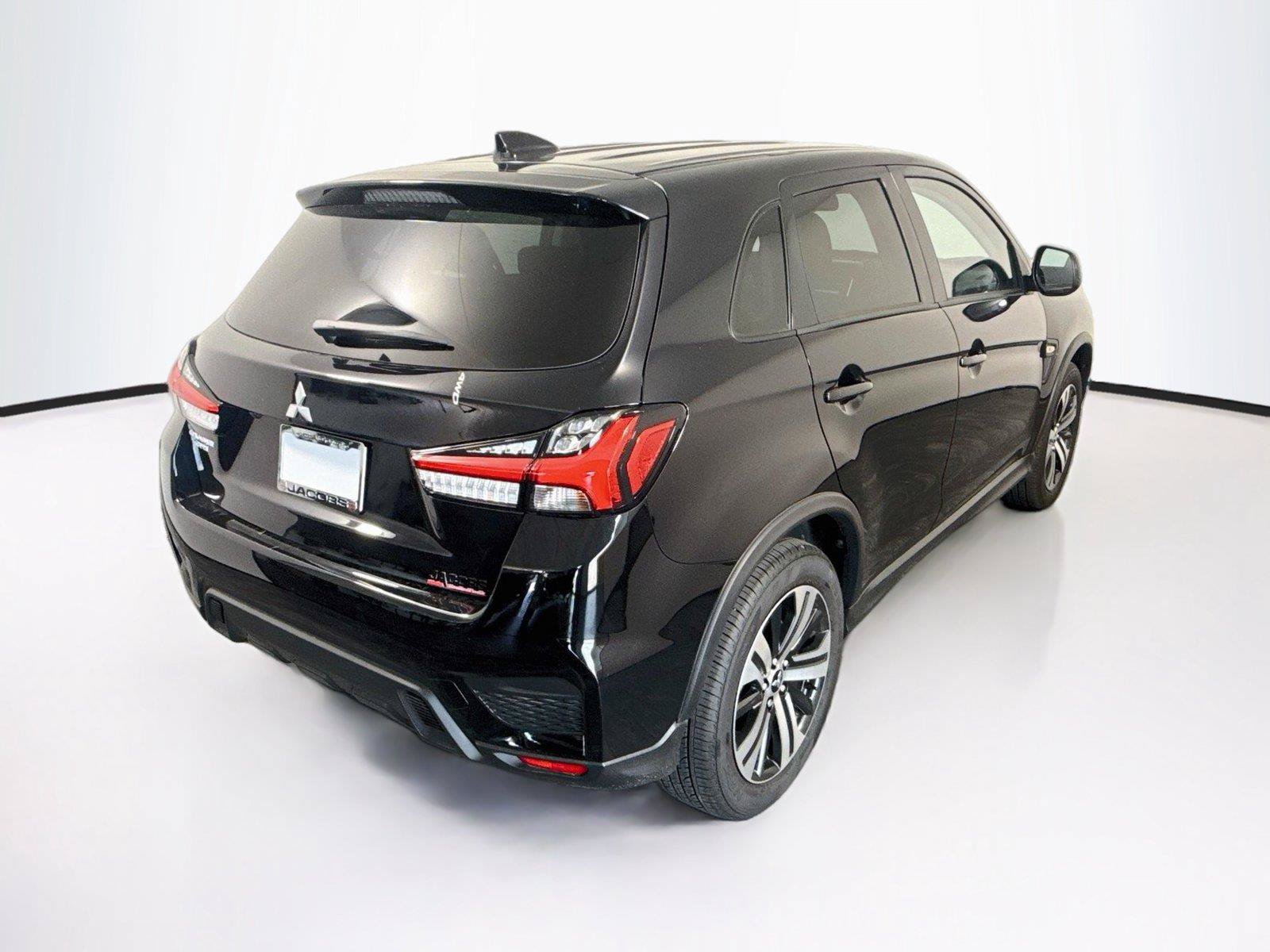 Used 2026 Mitsubishi Outlander Sport AWD image 6