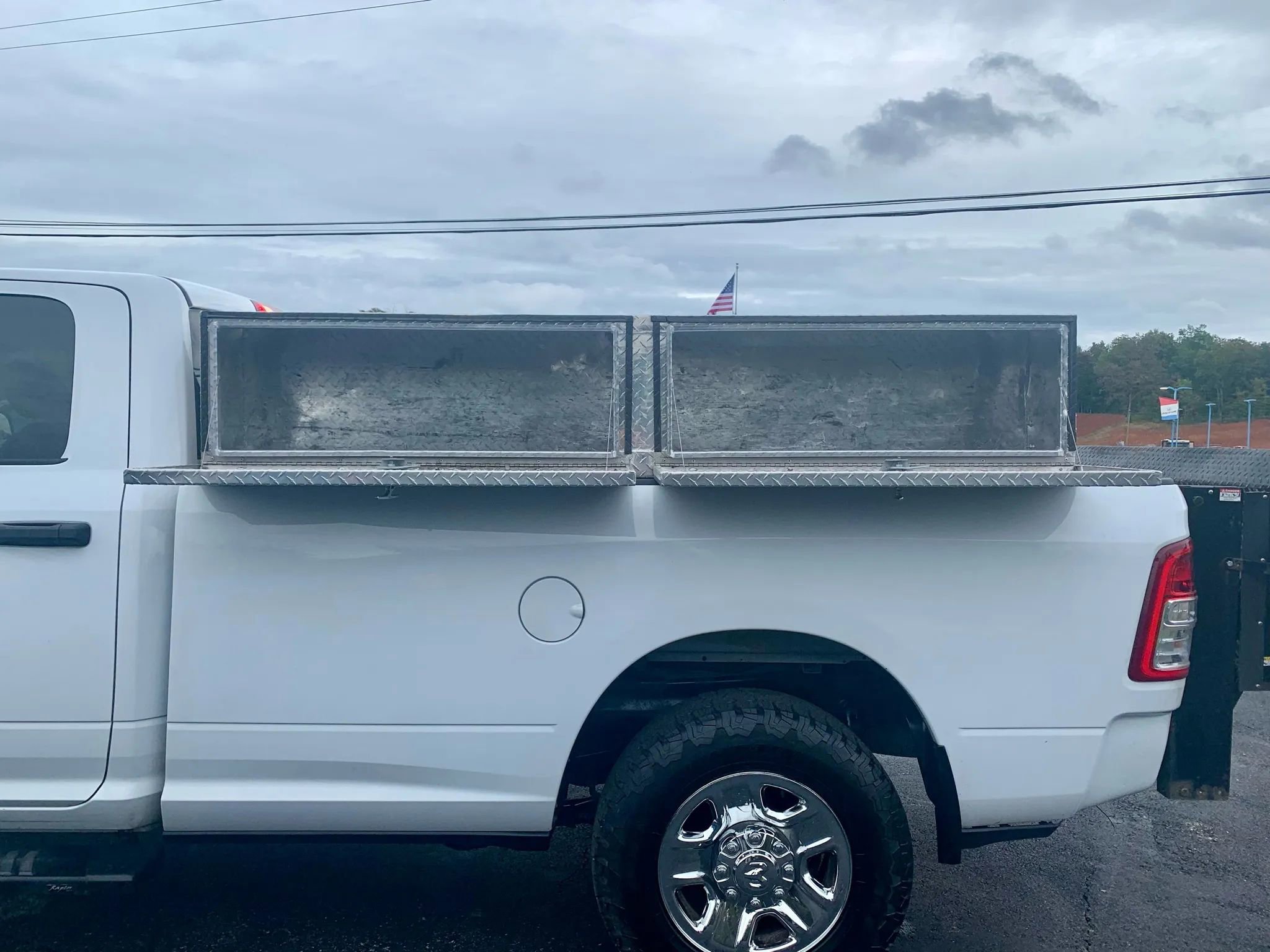 Used 2022 RAM 2500 Tradesman w/ Chrome Appearance Group image 8