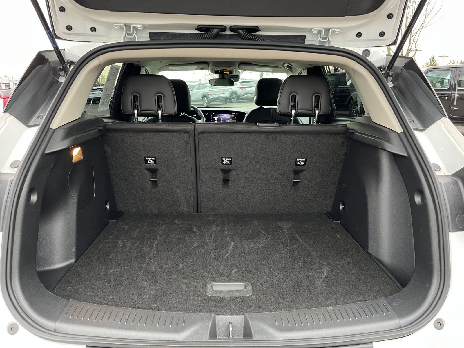 Used 2025 Buick Encore GX Preferred image 31