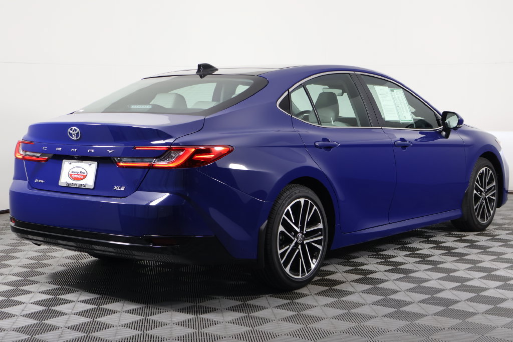 Used 2026 Toyota Camry XLE w/ Premium Plus Package FWD image 4