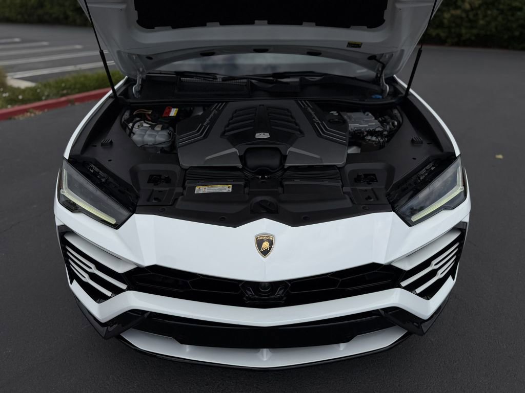 Used 2021 Lamborghini Urus AWD/4WD image 61