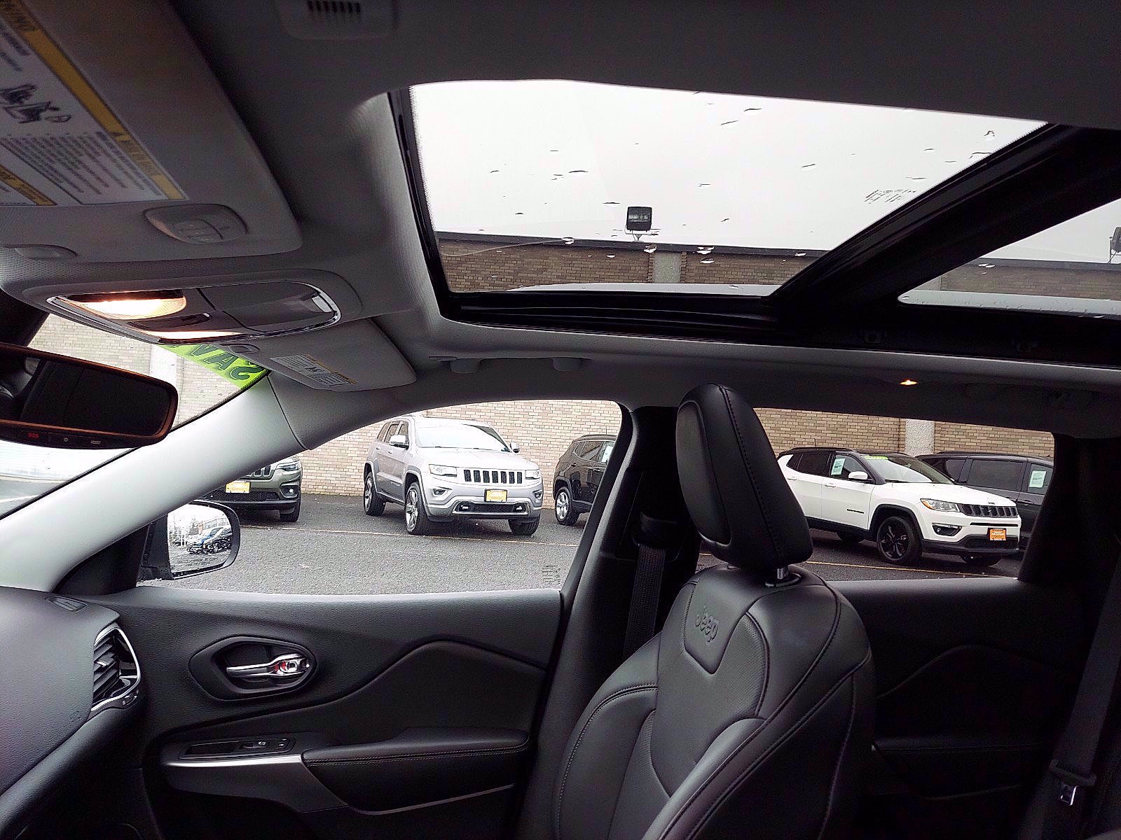 Certified 2019 Jeep Cherokee Limited image 15