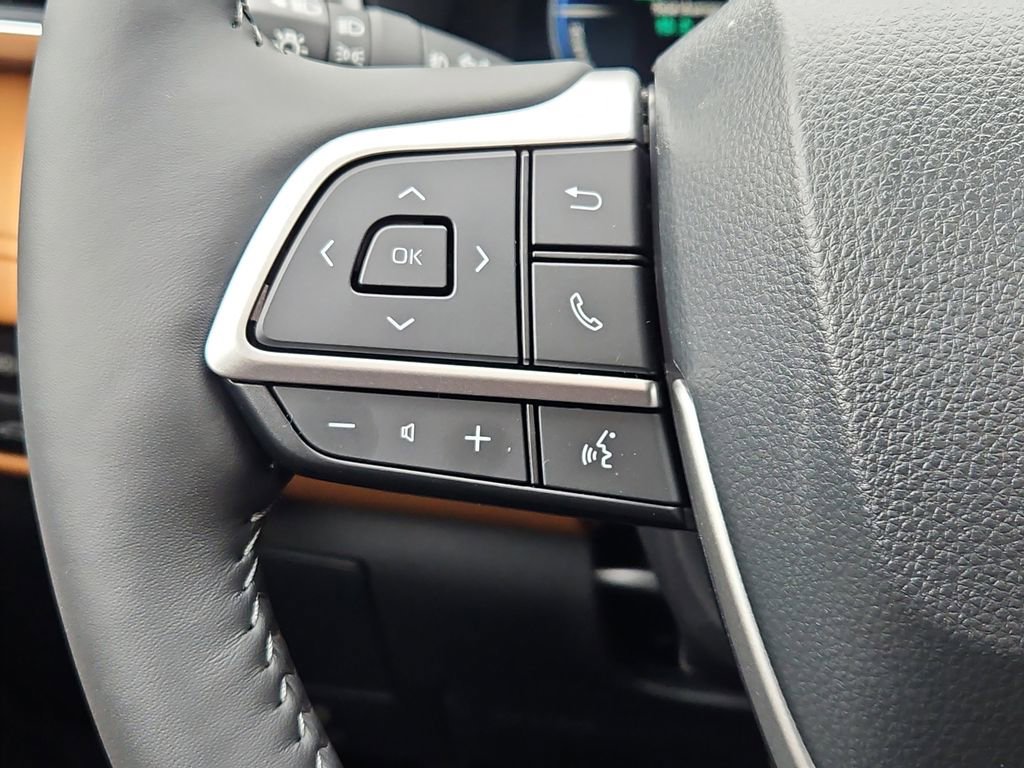 New 2026 Toyota Highlander Platinum AWD/4WD image 18
