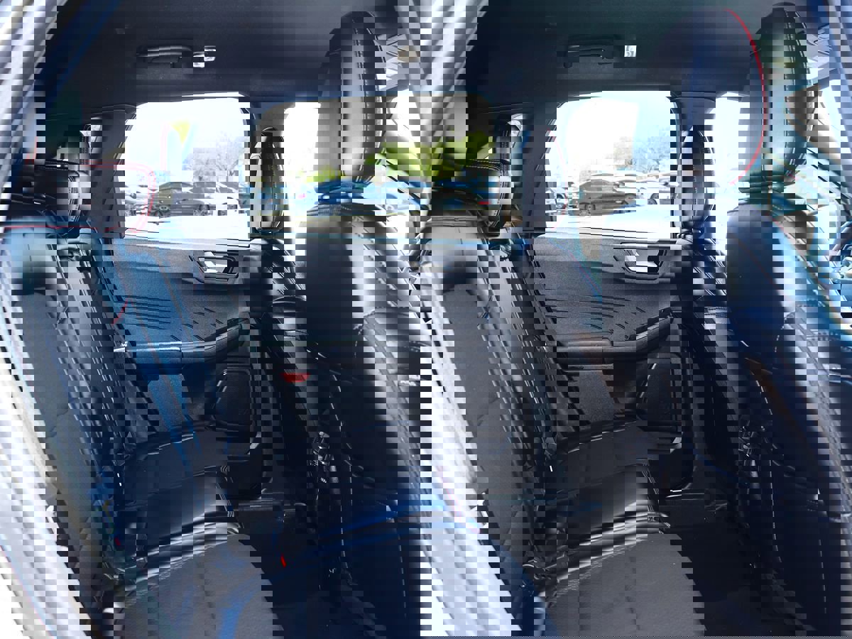 Used 2023 Ford Escape ST-Line image 28