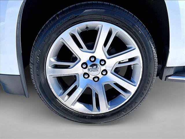Used 2017 Cadillac Escalade Luxury image 10