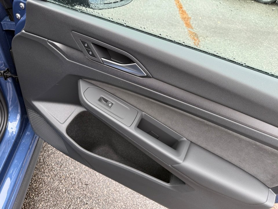 New 2026 Volkswagen Golf SE image 31