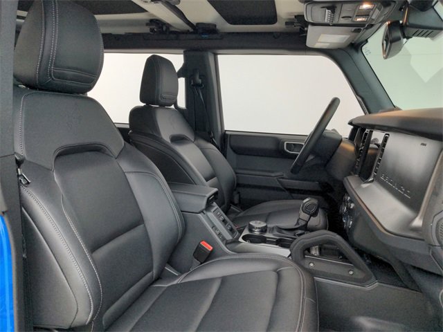 Used 2025 Ford Bronco Badlands image 38