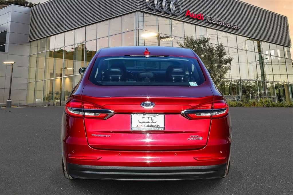 Used 2019 Ford Fusion SEL image 3