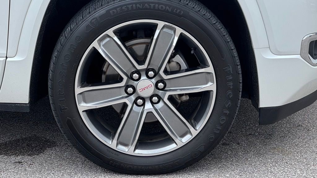 Used 2017 GMC Acadia Denali w/ Technology Package image 3