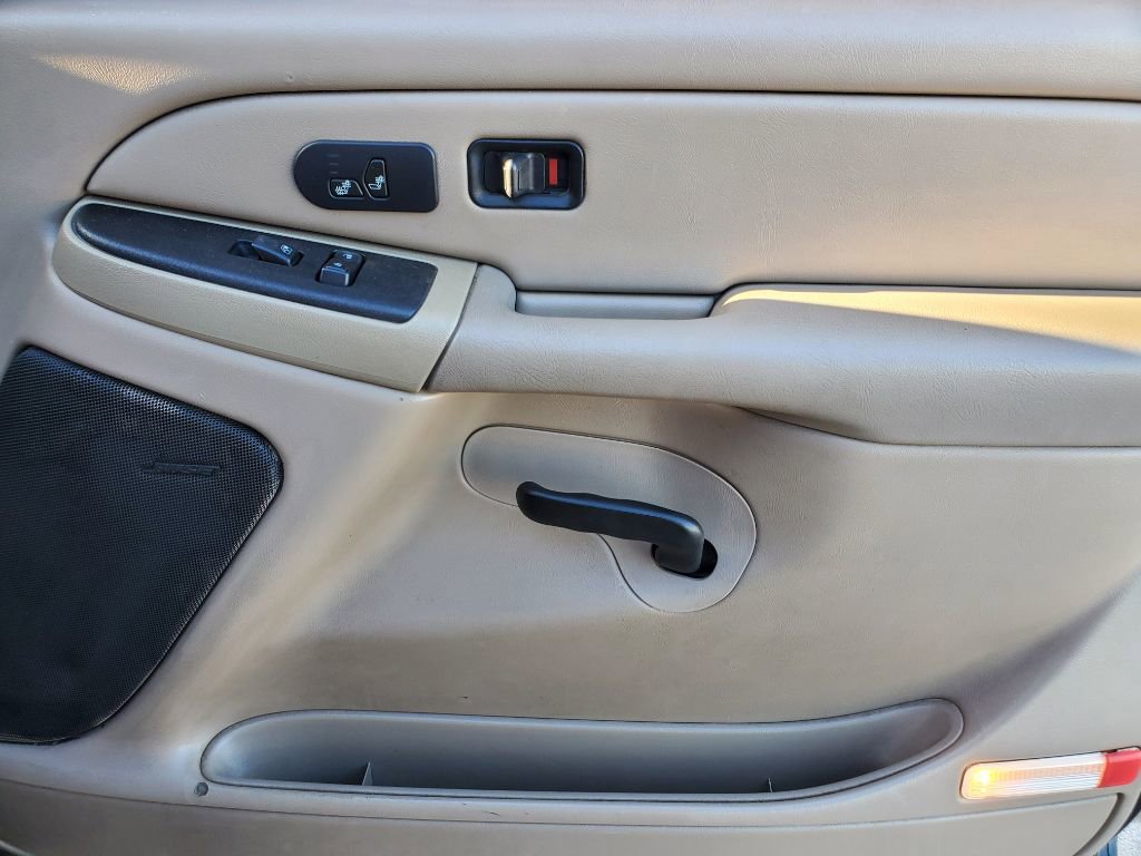 Used 2006 Chevrolet Avalanche Z71 w/ Sun And Sound Package image 37