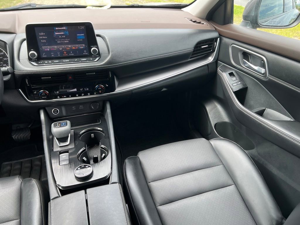 Certified 2022 Nissan Rogue SV w/ SV Premium Package image 12