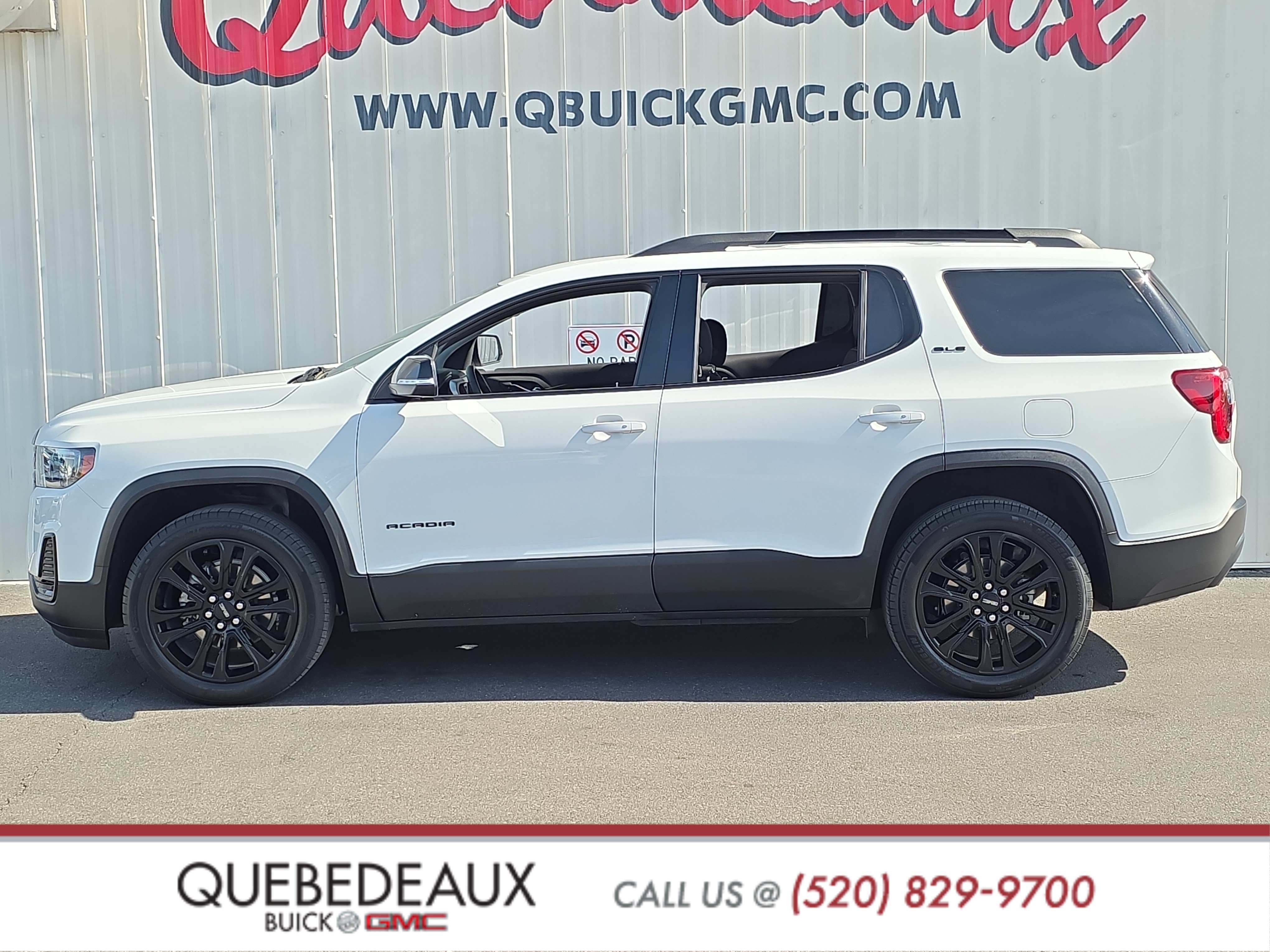 Used 2023 GMC Acadia SLE w/ Elevation Edition FWD image 4