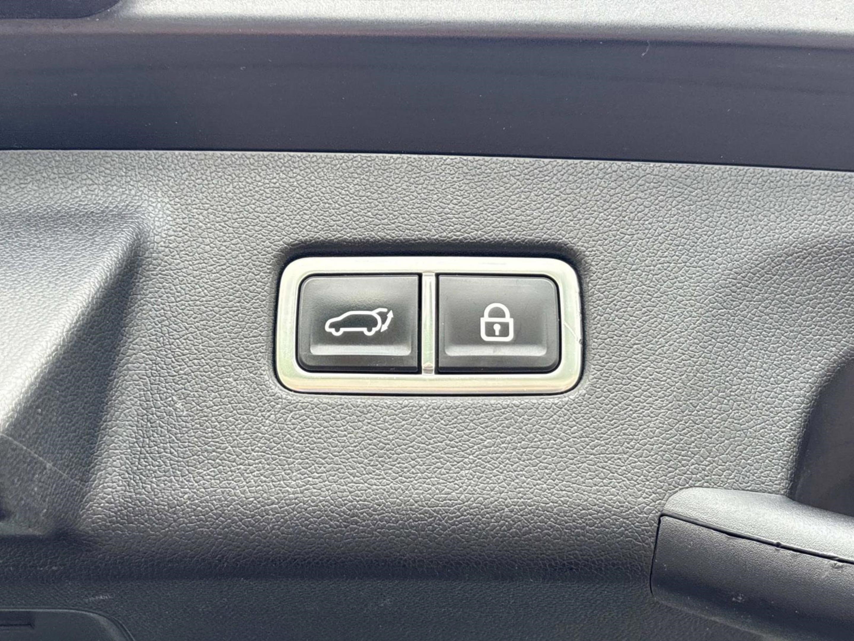 Used 2023 Kia Sorento SX AWD/4WD image 10