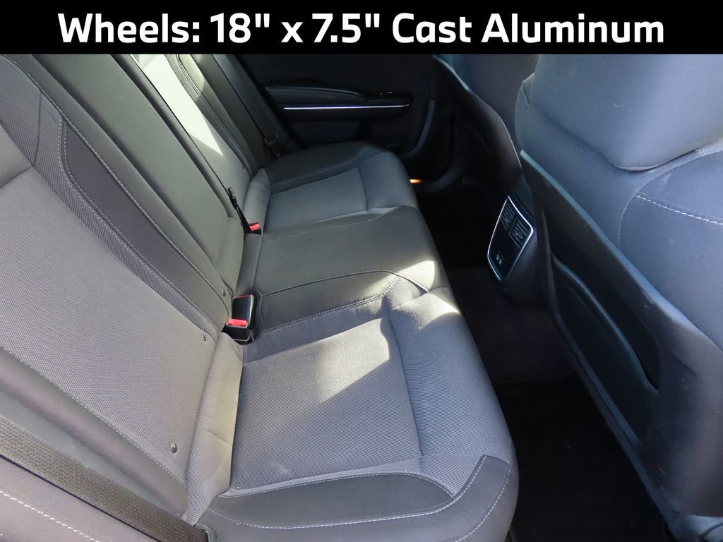 Used 2016 Dodge Charger SXT image 14