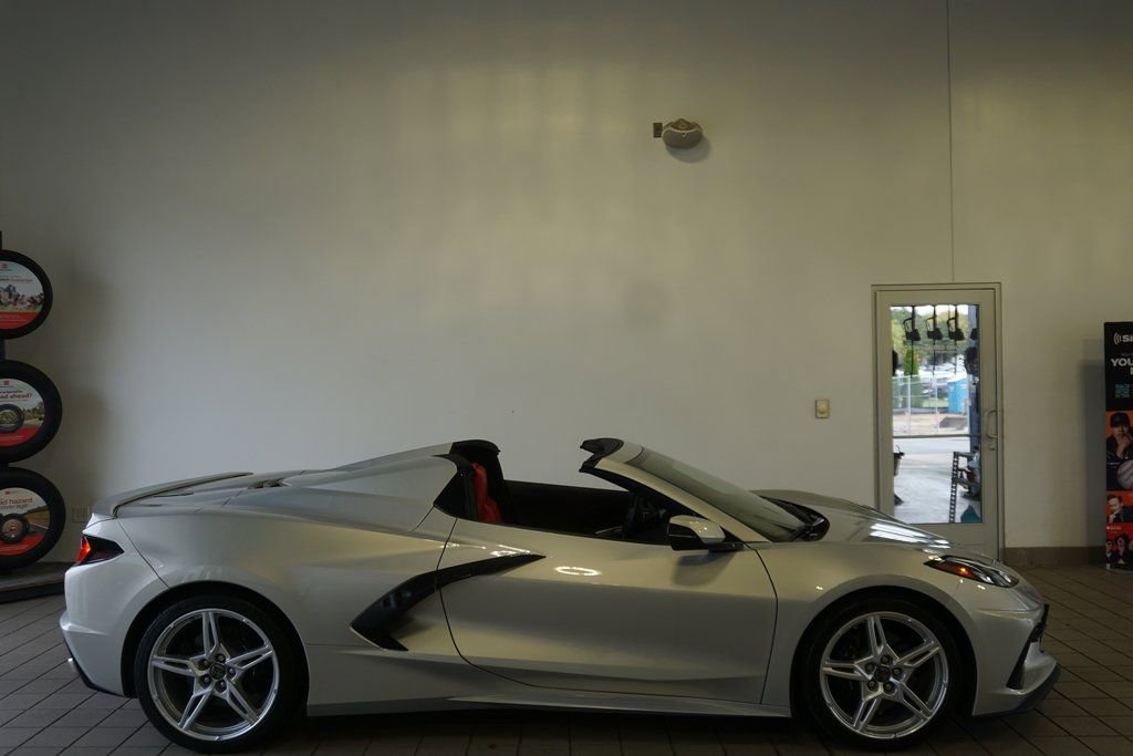 Used 2024 Chevrolet Corvette Stingray Convertible w/ 1LT image 13