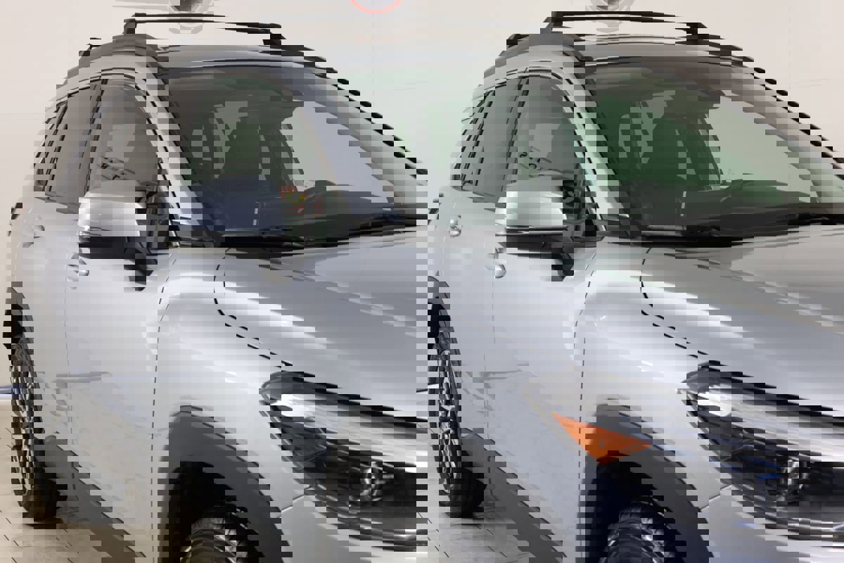 Used 2022 Toyota Corolla Cross XLE image 38