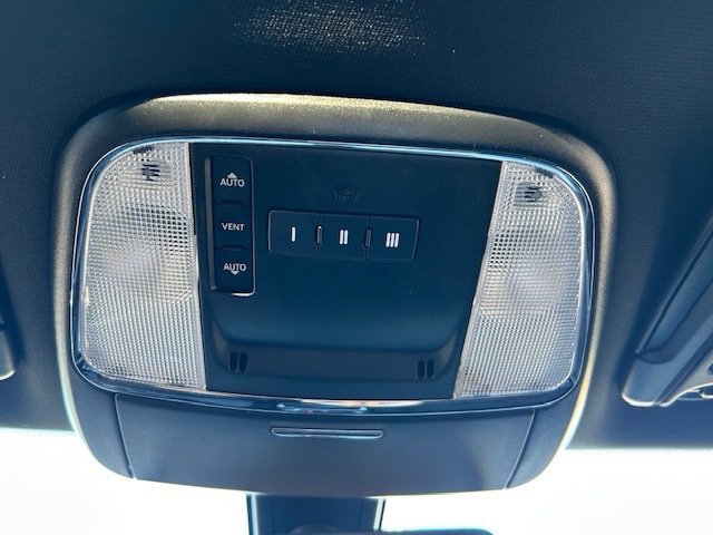 Used 2021 Dodge Charger Scat Pack RWD image 32