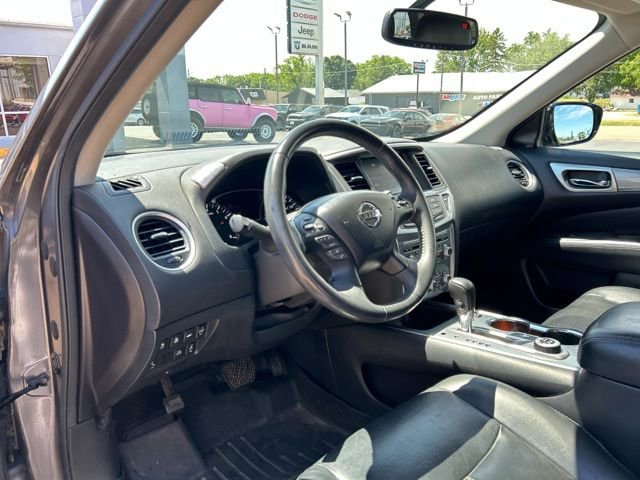 Used 2017 Nissan Pathfinder SL AWD/4WD image 31