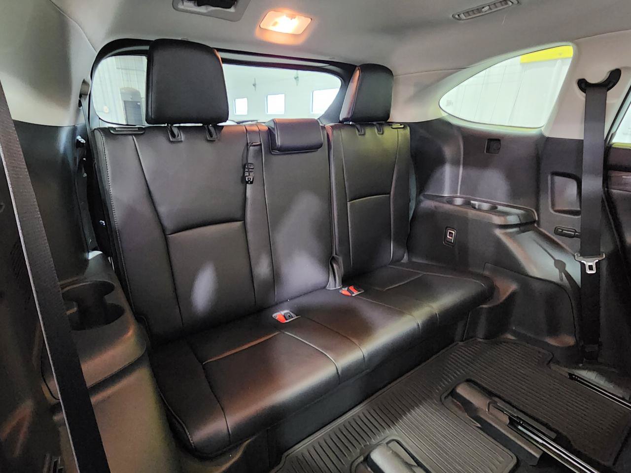 Used 2021 Toyota Highlander Limited AWD/4WD image 32