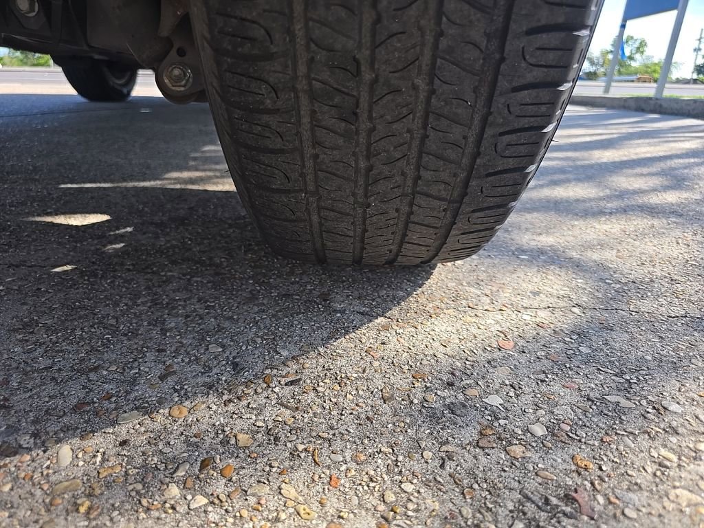 Used 2016 Nissan Rogue SV w/ SV Premium Package image 38