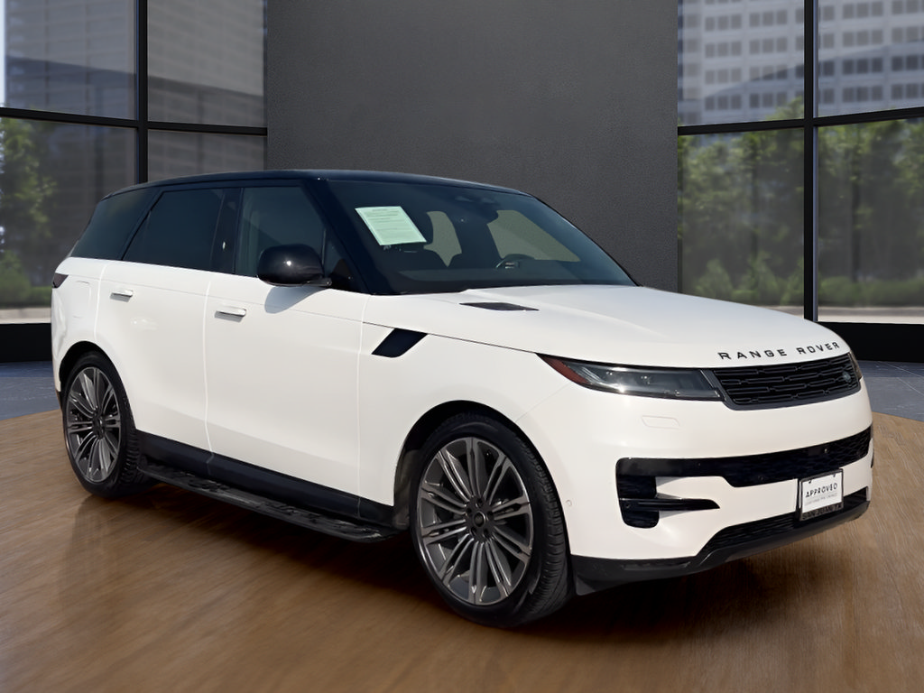 Used 2024 Land Rover Range Rover Sport SE AWD/4WD image 3