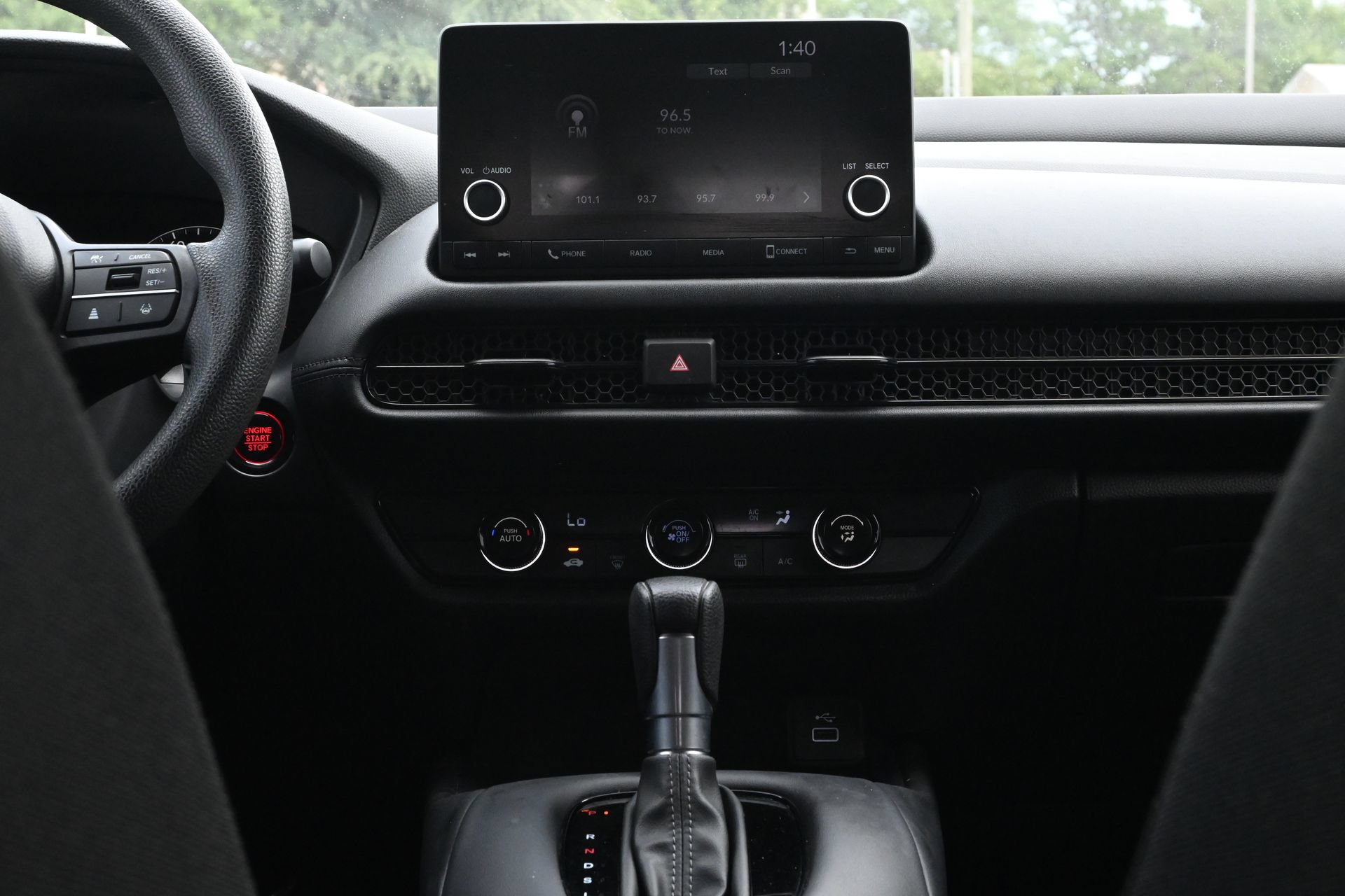 Used 2023 Honda HR-V LX image 12