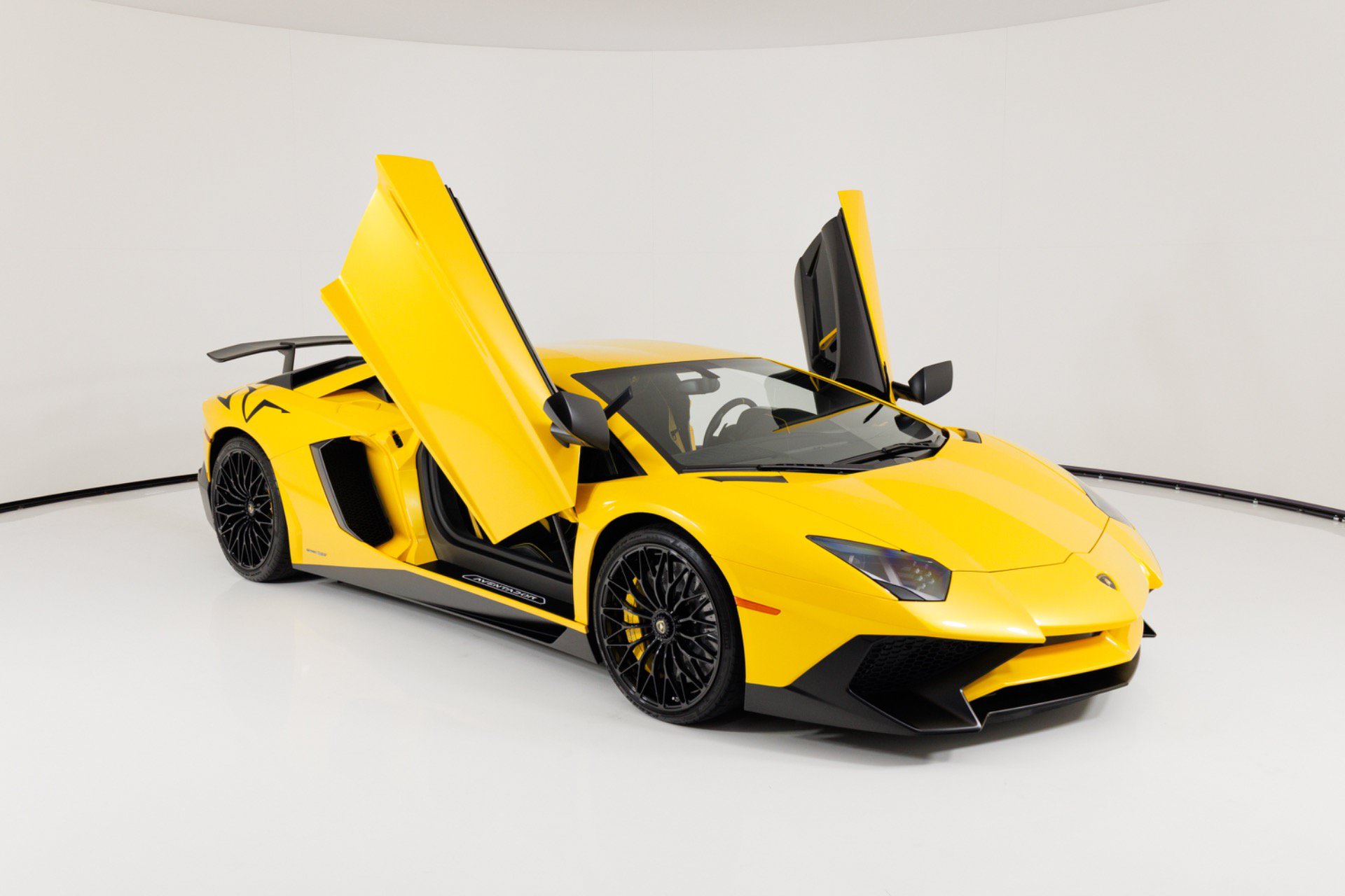 Used 2016 Lamborghini Aventador LP 750-4 Superveloce AWD/4WD image 54